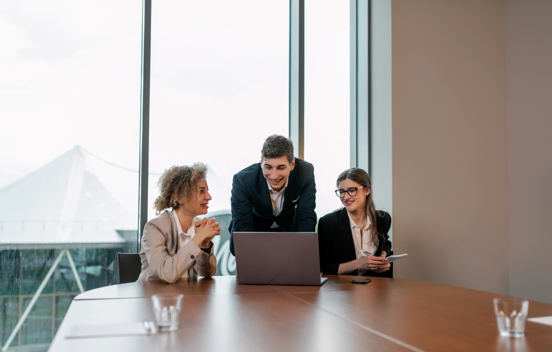 5 Dampak Komunikasi Efektif untuk Meningkatkan Produktivitas di Tempat Kerja