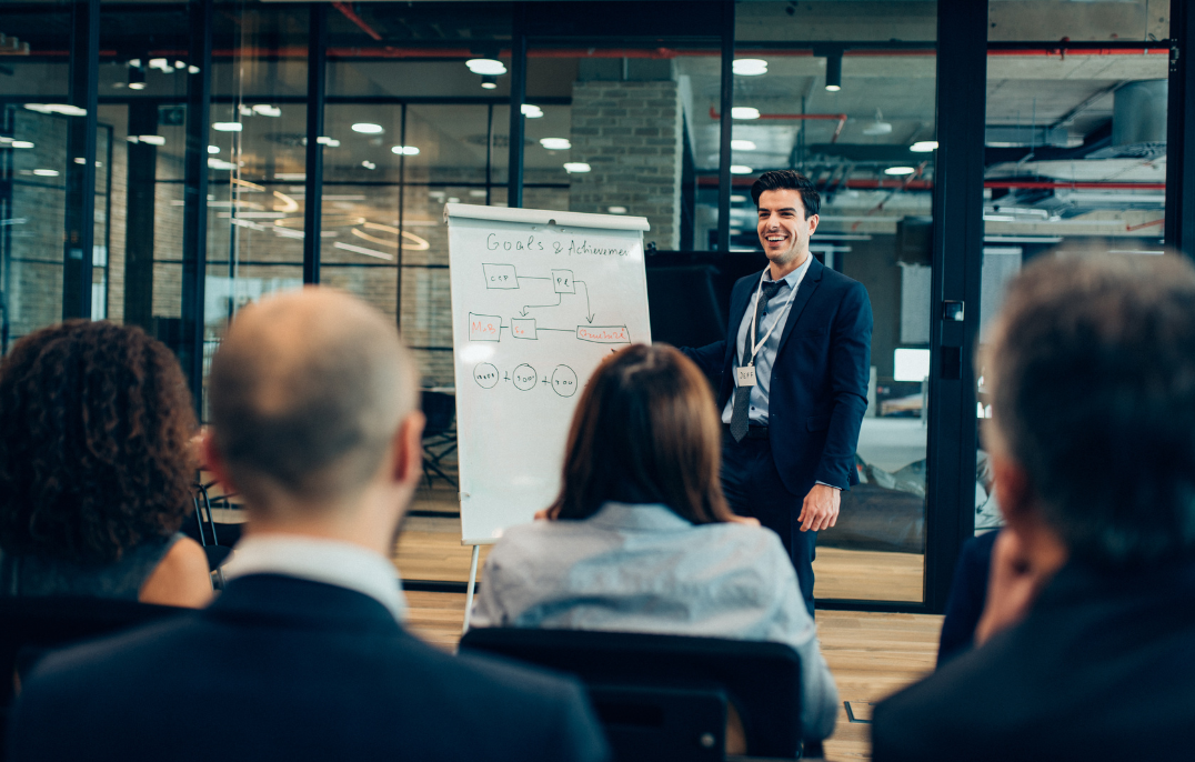 Dampak Buruk Kurangnya Kemampuan Komunikasi dalam Kepemimpinan dan Cara Mengatasinya